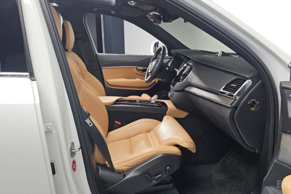 2022 Volvo XC90 с пробегом 15 835 км