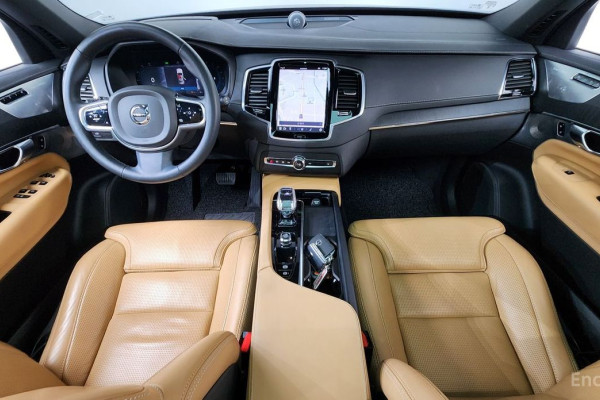 2023 Volvo XC90 с пробегом 64 069 км