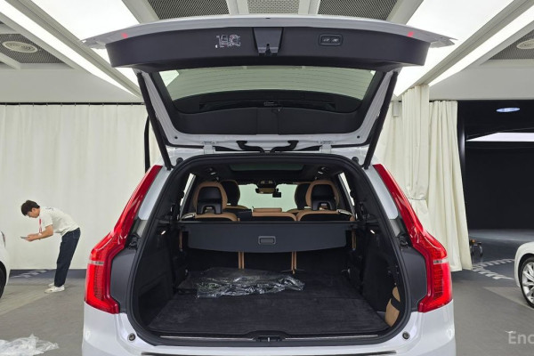 2023 Volvo XC90 с пробегом 46 124 км