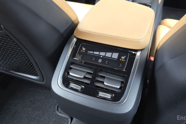 2023 Volvo XC90 с пробегом 84 824 км