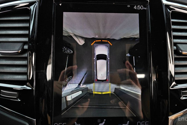 2022 Volvo XC90 с пробегом 43 691 км