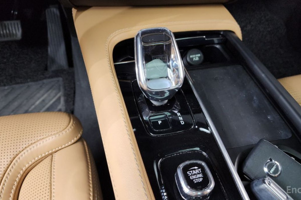 2023 Volvo XC90 с пробегом 64 069 км