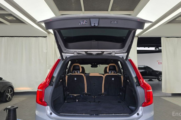 2023 Volvo XC90 с пробегом 84 824 км