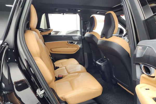 2023 Volvo XC90 с пробегом 64 069 км