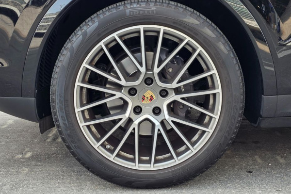 2023 Porsche Cayenne с пробегом 6 992 км