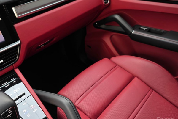 2023 Porsche Cayenne с пробегом 6 992 км