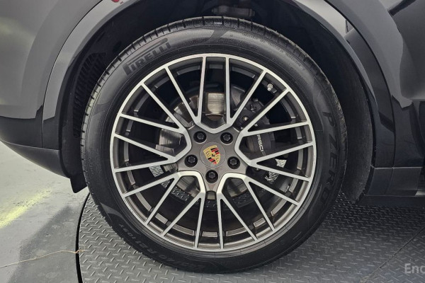 2022 Porsche Cayenne с пробегом 57 008 км