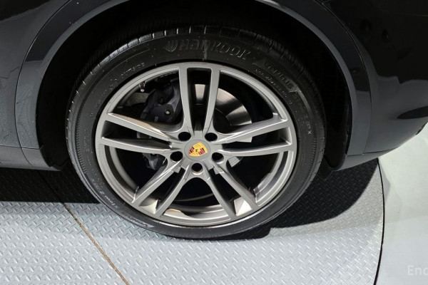 2023 Porsche Cayenne с пробегом 44 261 км