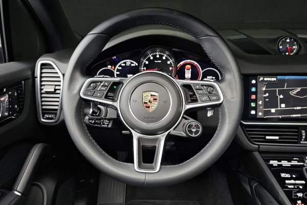2023 Porsche Cayenne с пробегом 16 256 км