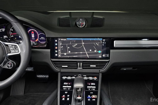 2023 Porsche Cayenne с пробегом 16 256 км