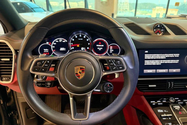 2023 Porsche Cayenne с пробегом 14 200 км