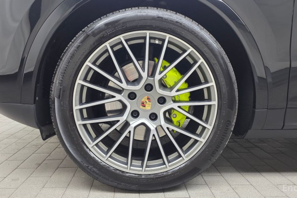 2023 Porsche Cayenne с пробегом 20 857 км