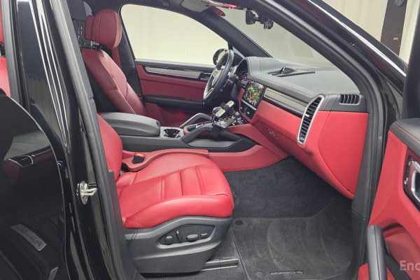2023 Porsche Cayenne с пробегом 20 857 км