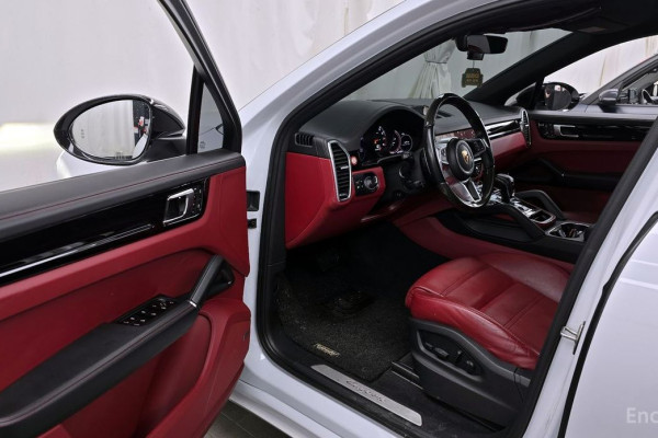 2022 Porsche Cayenne с пробегом 43 237 км