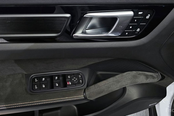 2023 Porsche Cayenne с пробегом 53 025 км