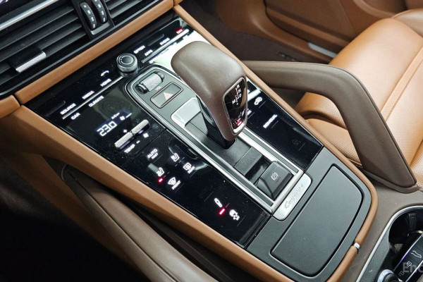 2022 Porsche Cayenne с пробегом 52 372 км