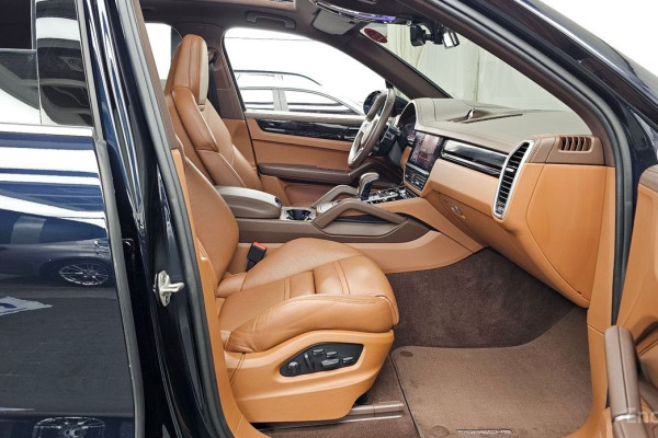 2022 Porsche Cayenne с пробегом 52 372 км