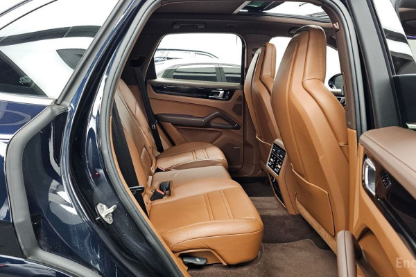 2022 Porsche Cayenne с пробегом 52 372 км