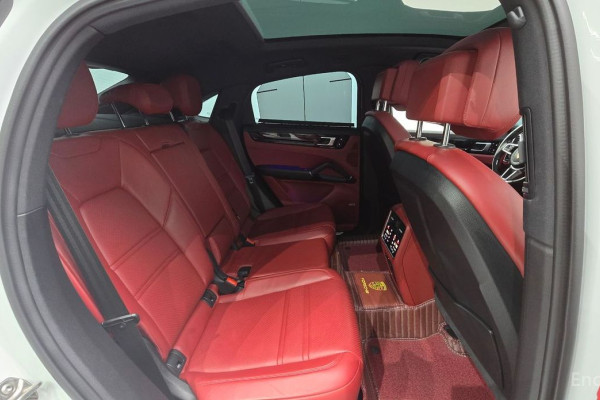 2021 Porsche Cayenne с пробегом 42 967 км