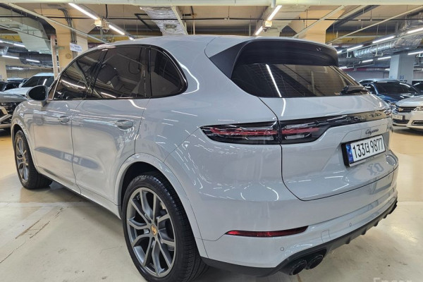 2023 Porsche Cayenne с пробегом 45 600 км