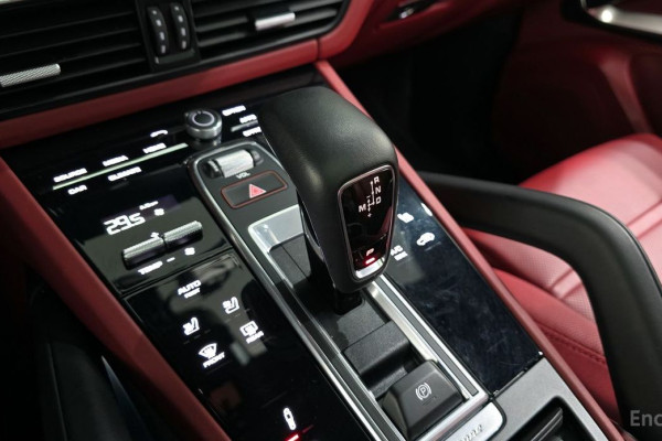 2022 Porsche Cayenne с пробегом 52 124 км