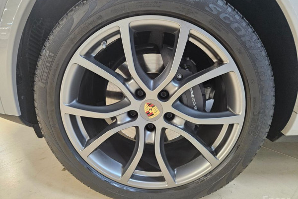 2023 Porsche Cayenne с пробегом 45 600 км