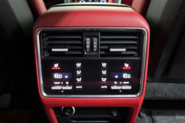 2022 Porsche Cayenne с пробегом 52 124 км