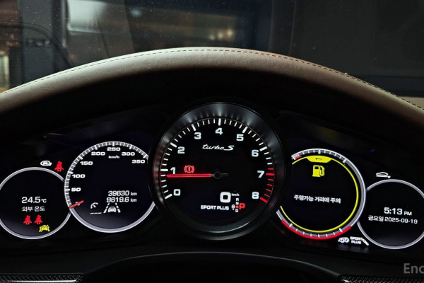 2021 Porsche Panamera с пробегом 39 630 км