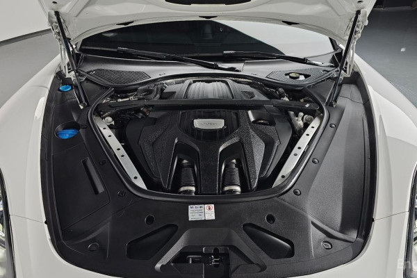 2021 Porsche Panamera с пробегом 38 618 км