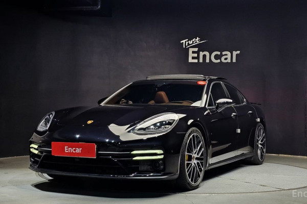 2022 Porsche Panamera с пробегом 34 701 км