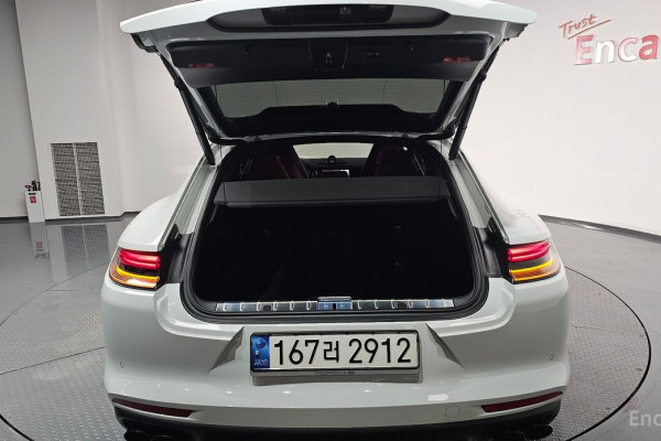 2021 Porsche Panamera с пробегом 38 618 км