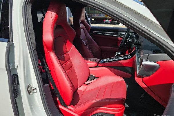 2022 Porsche Panamera с пробегом 33 500 км