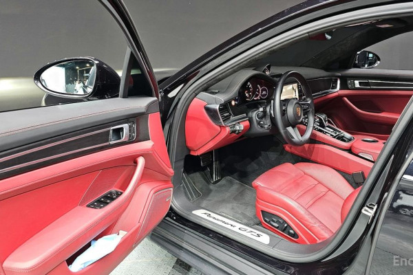 2023 Porsche Panamera с пробегом 13 553 км