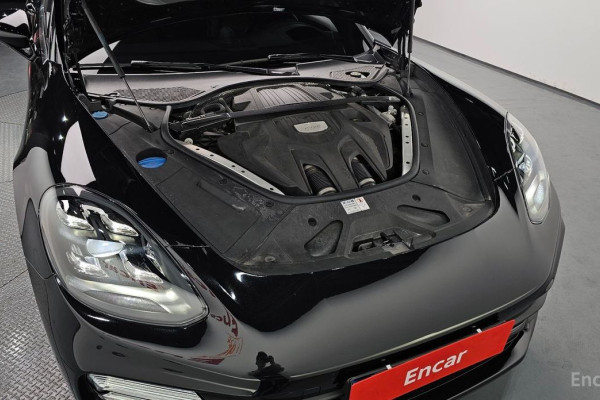 2021 Porsche Panamera с пробегом 32 932 км