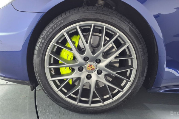 2021 Porsche Panamera с пробегом 50 551 км