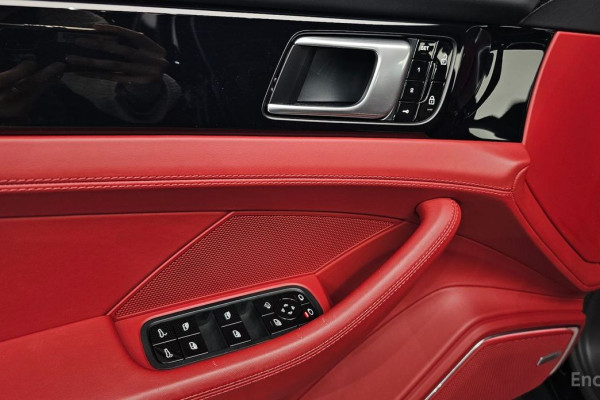 2021 Porsche Panamera с пробегом 32 932 км