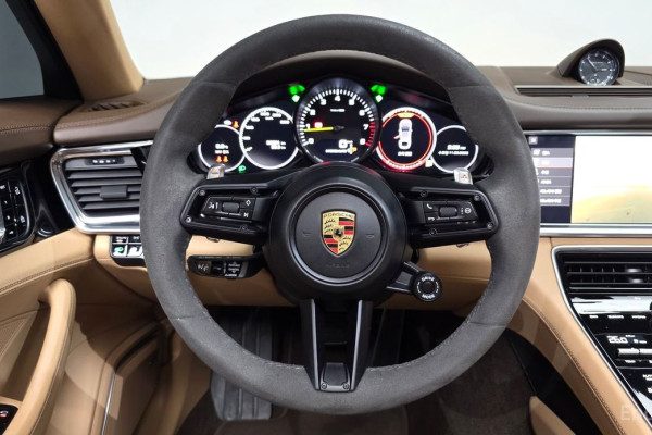 2021 Porsche Panamera с пробегом 50 551 км