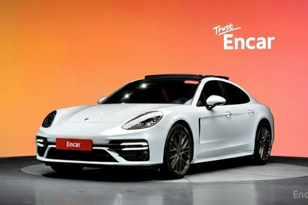 2022 Porsche Panamera с пробегом 29 436 км