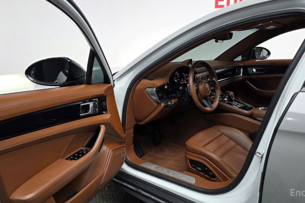 2021 Porsche Panamera с пробегом 46 467 км