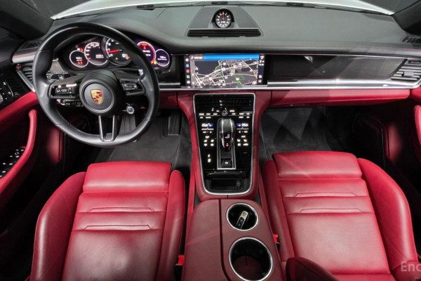2022 Porsche Panamera с пробегом 29 436 км