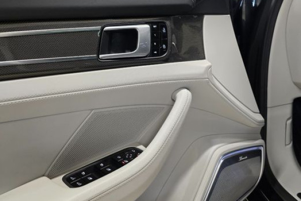 2021 Porsche Panamera с пробегом 12 830 км