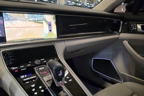 2021 Porsche Panamera с пробегом 12 830 км