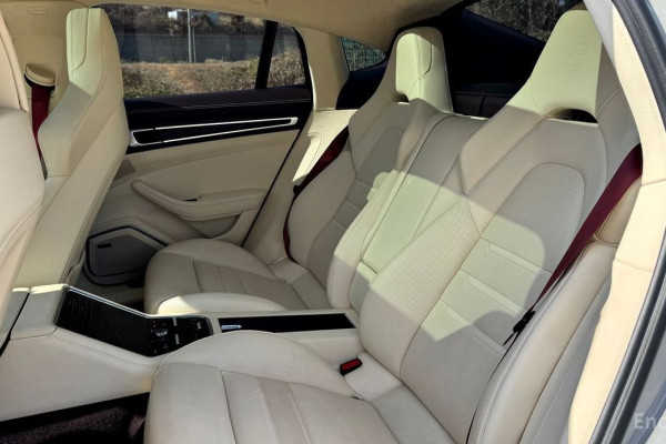 2021 Porsche Panamera с пробегом 21 950 км