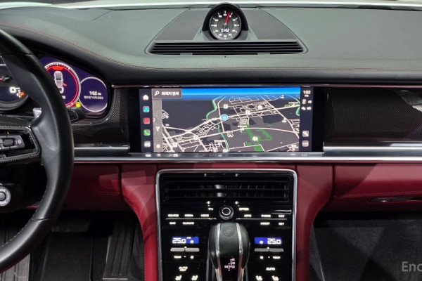 2022 Porsche Panamera с пробегом 29 436 км