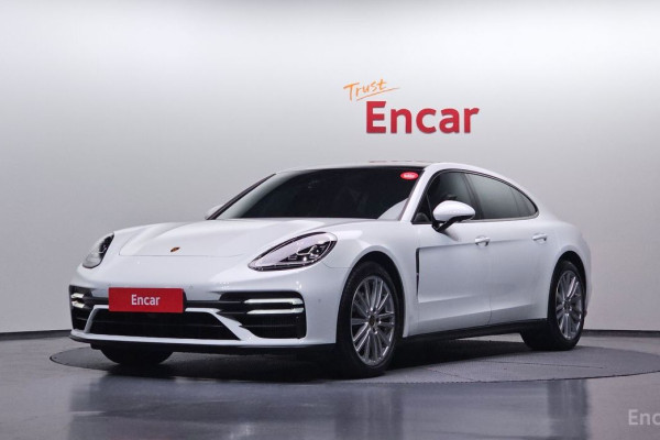 2022 Porsche Panamera с пробегом 68 011 км