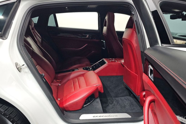 2022 Porsche Panamera с пробегом 68 011 км