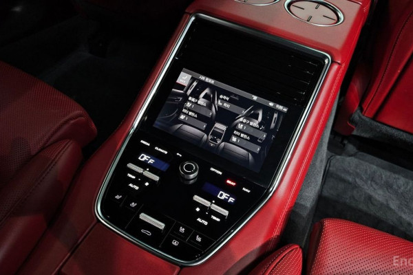 2022 Porsche Panamera с пробегом 68 011 км