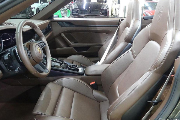 2022 Porsche 911 с пробегом 17 835 км