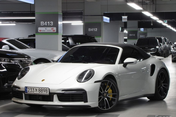 2021 Porsche 911 с пробегом 27 000 км