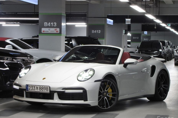 2021 Porsche 911 с пробегом 27 000 км